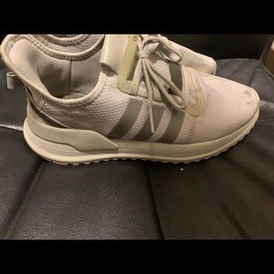 Adidas Mens Gray Running Shoes Size 8